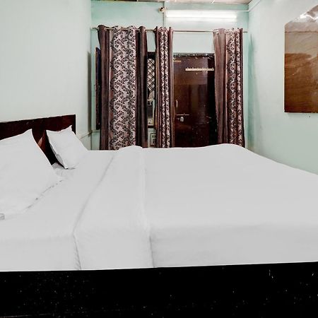 Hotel O Shree Radha Guest House Jhānsi Buitenkant foto